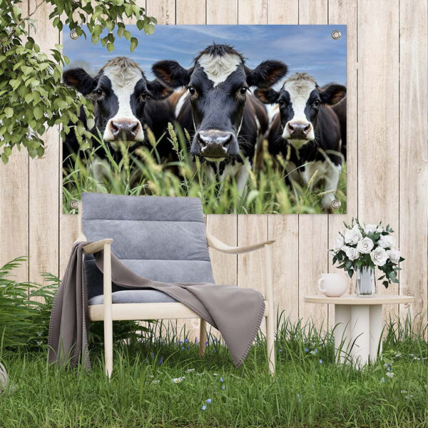 Nieuwsgierige-koeien-tuinposter-sfeer.jpg